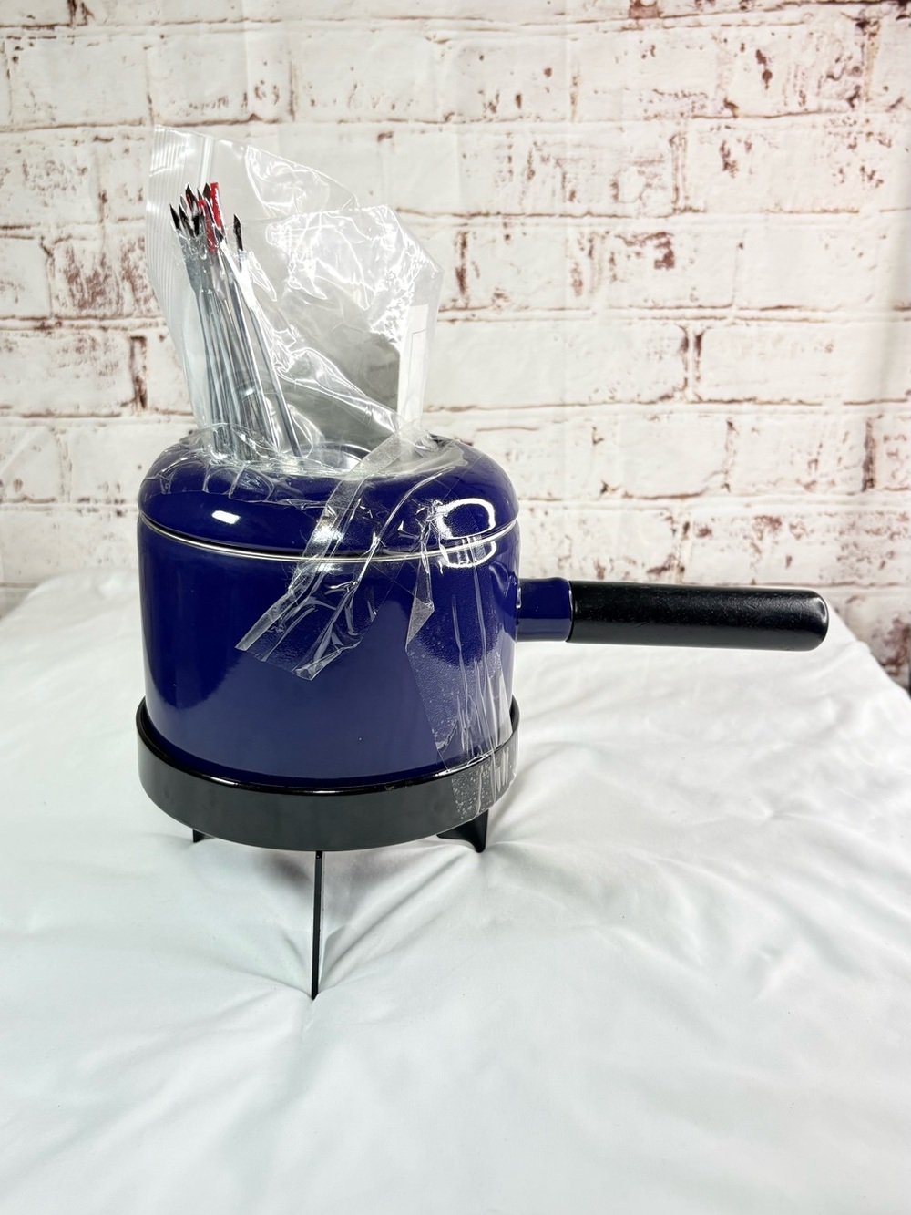 Blue Fondue Pot with Skewers - Home Kitchen BBQ & Grilling Tools